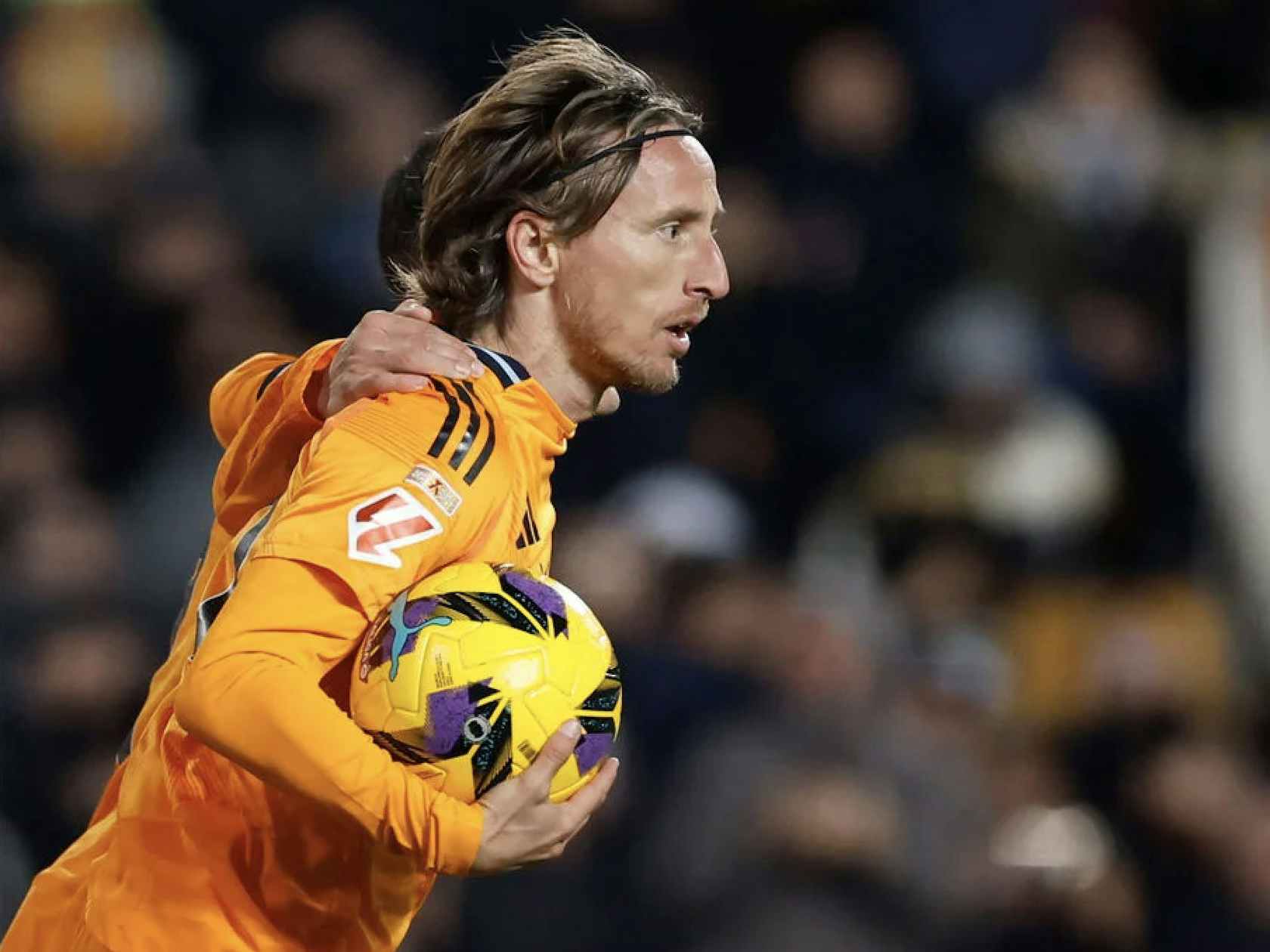 2025KPL夏季赛决赛：AG 4-1 WB豪取六连冠；辅助大帅获FMVP