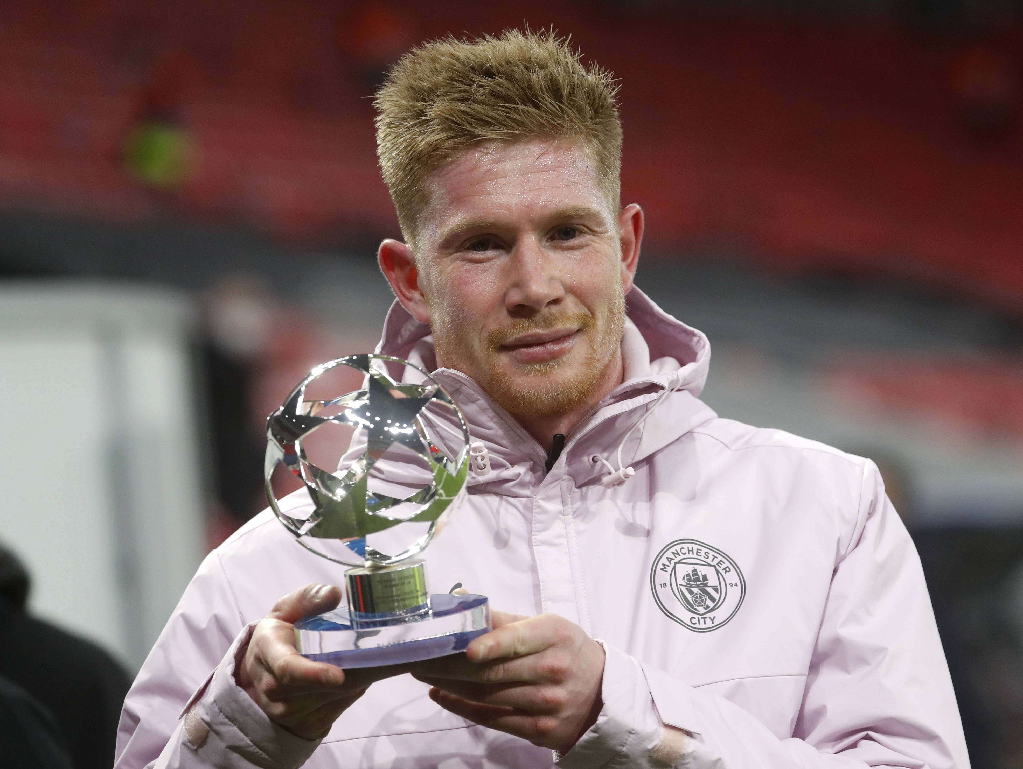 电竞与城市文化双向赋能，弈士齐聚成都掀打卡热潮