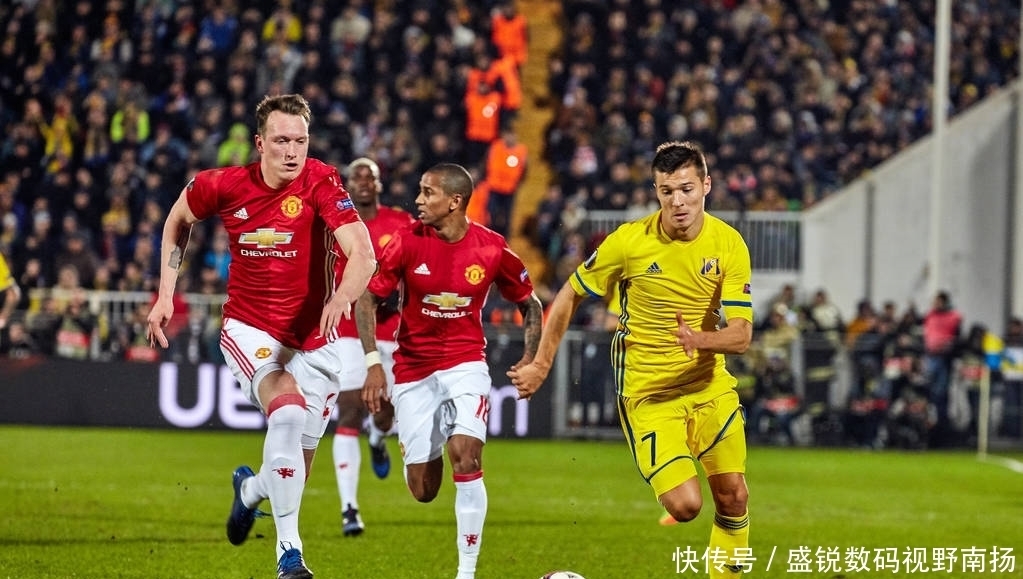 缺乏足够的 缺乏足够的