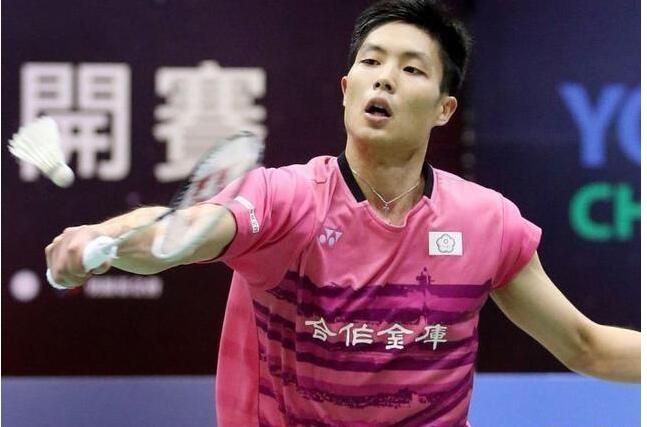 在加纳乔签 在加纳乔签